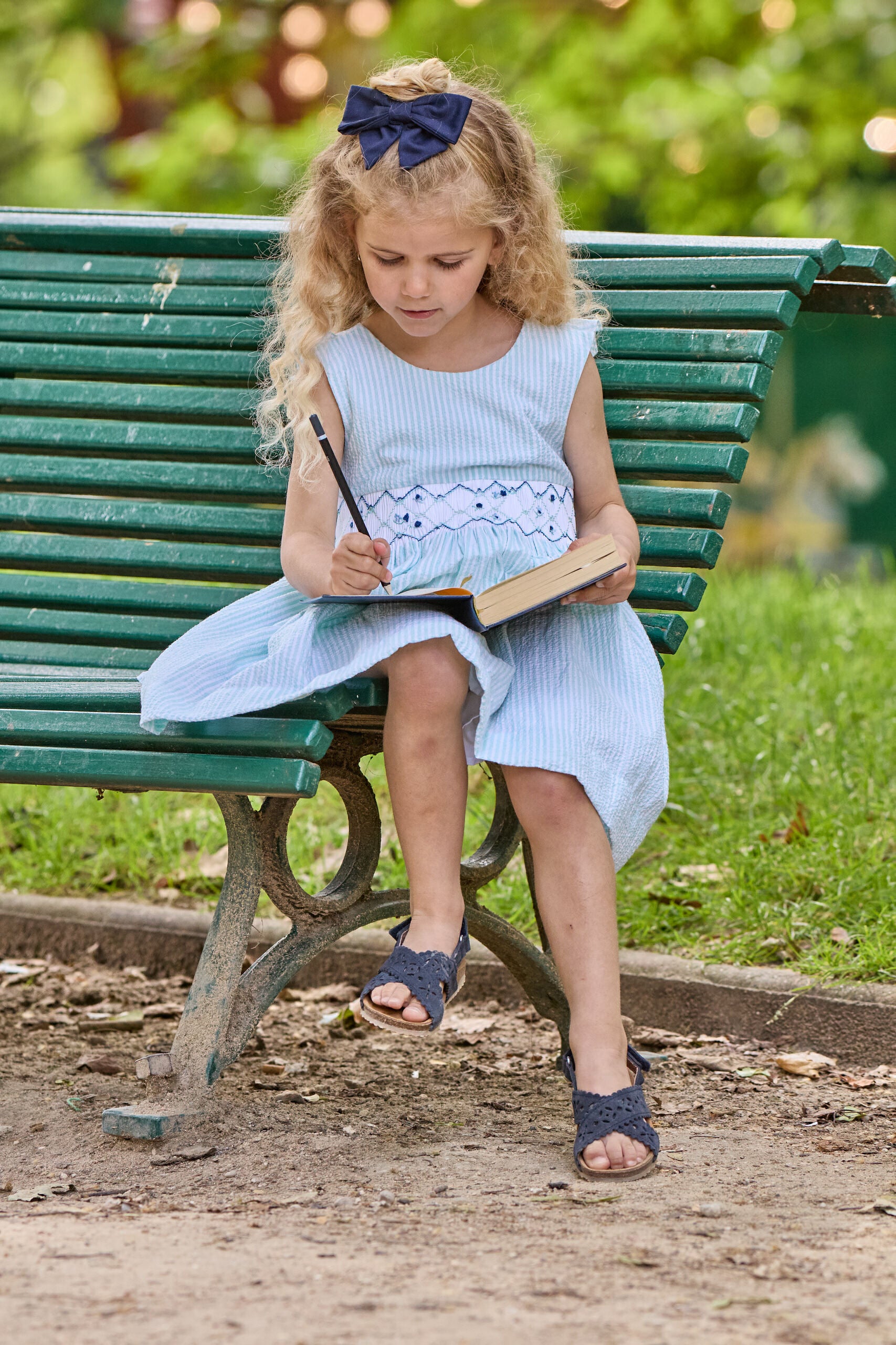 Bégonia, robe à smocks, en seersucker aqua