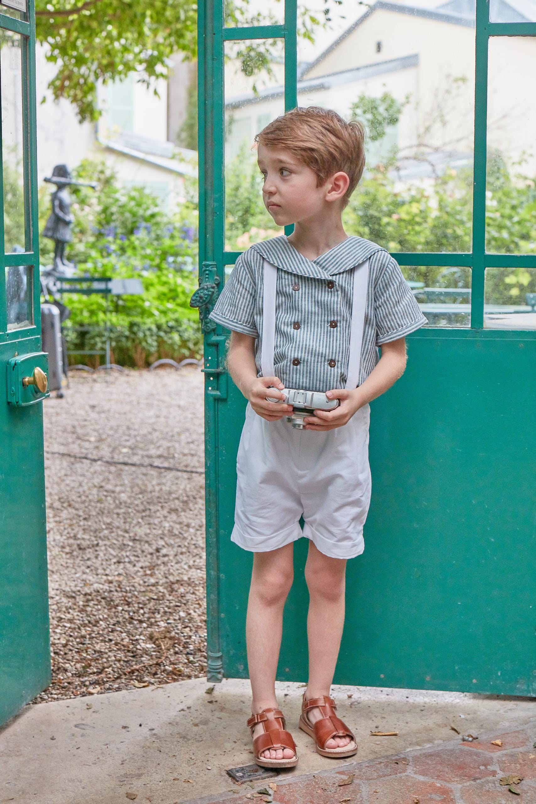 Ambroise, boy  shirt with sailor collar, short sleeves and double-breasted opening, in Teal stripes linen