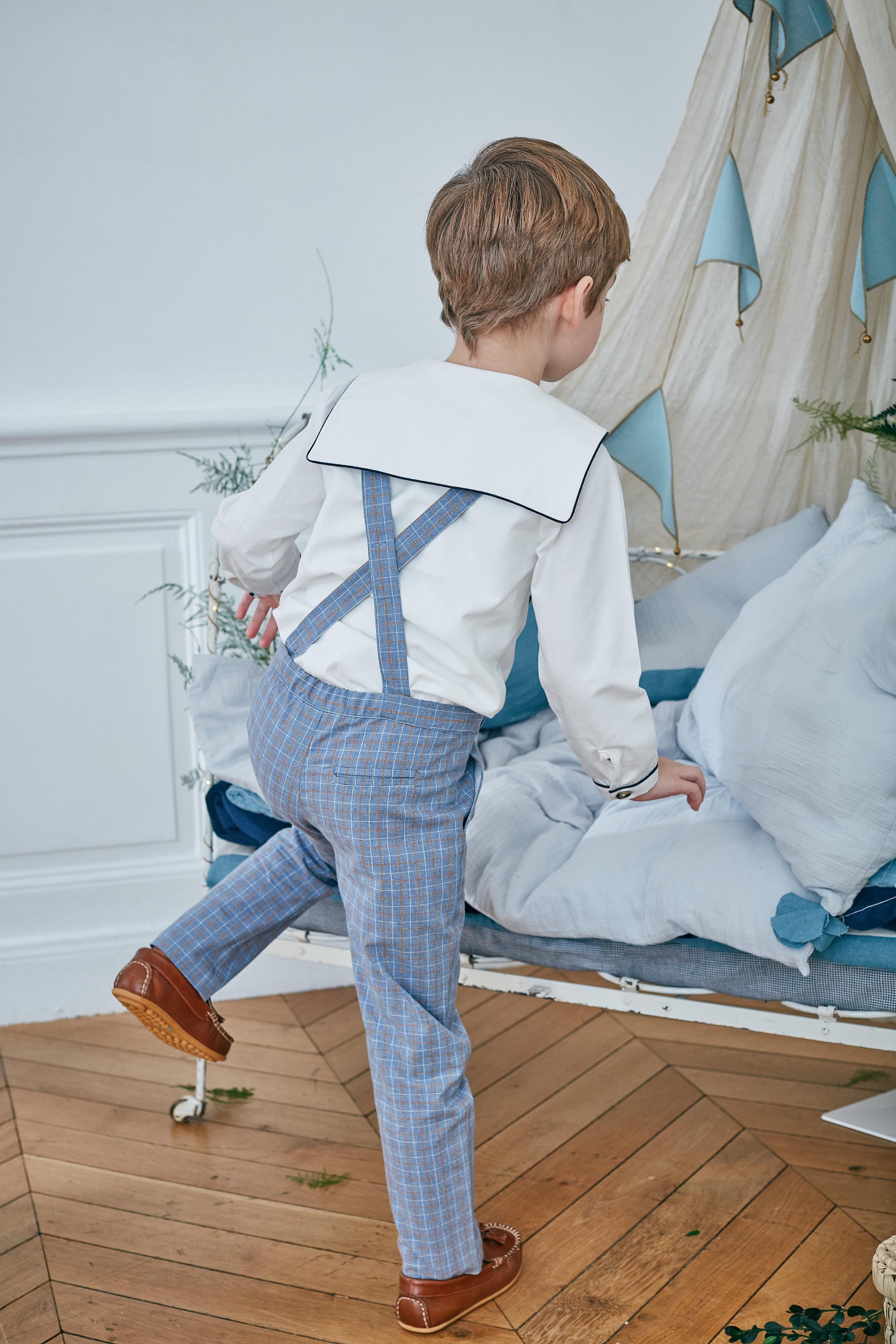 Bertrand, Pantalon Garçon à Bretelles Amovibles Tartan Bleu et Cannelle - Bertrand, Boy's trousers with removable straps in Blue and cinnamon Tartan