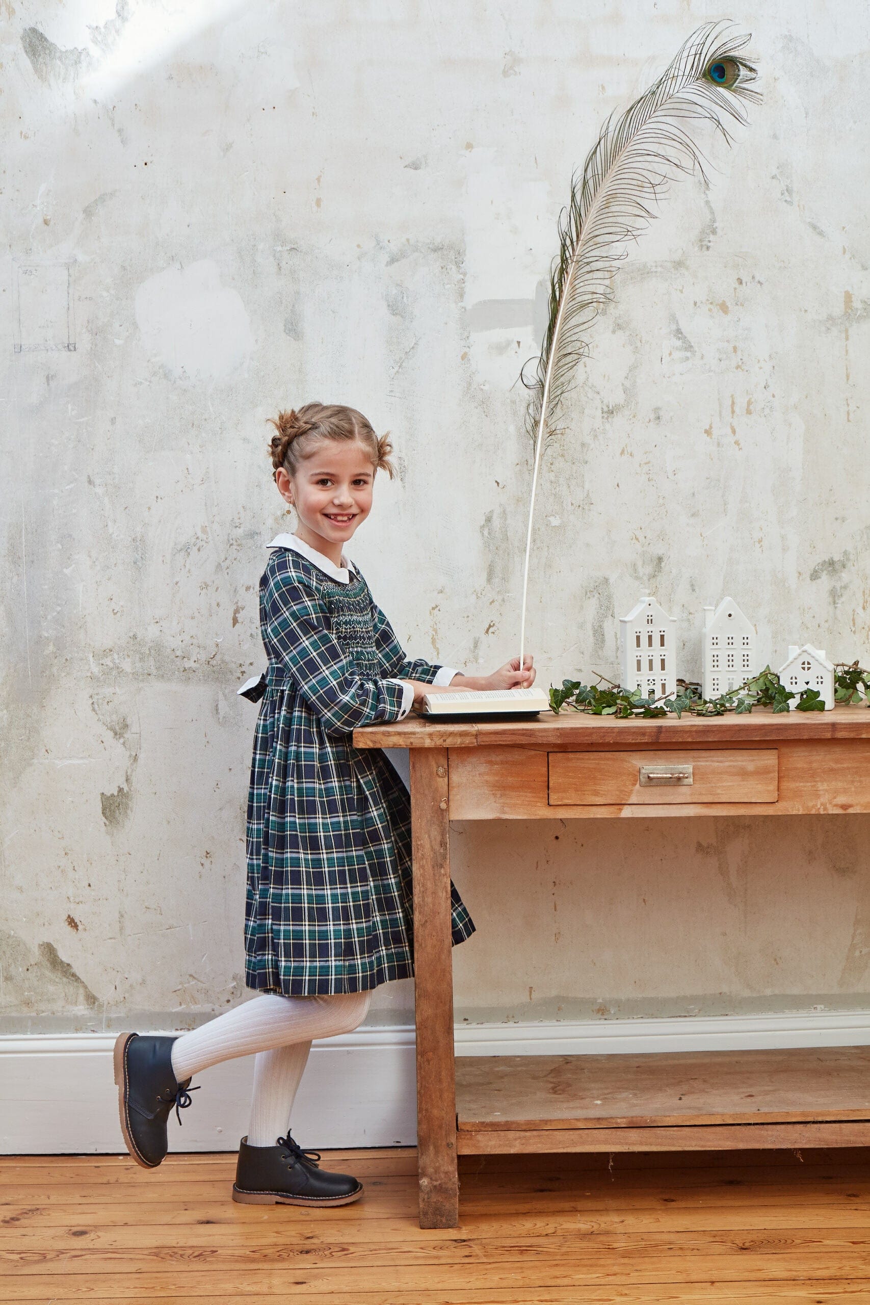 Coline, robe à smocks en tartan bleu et vert