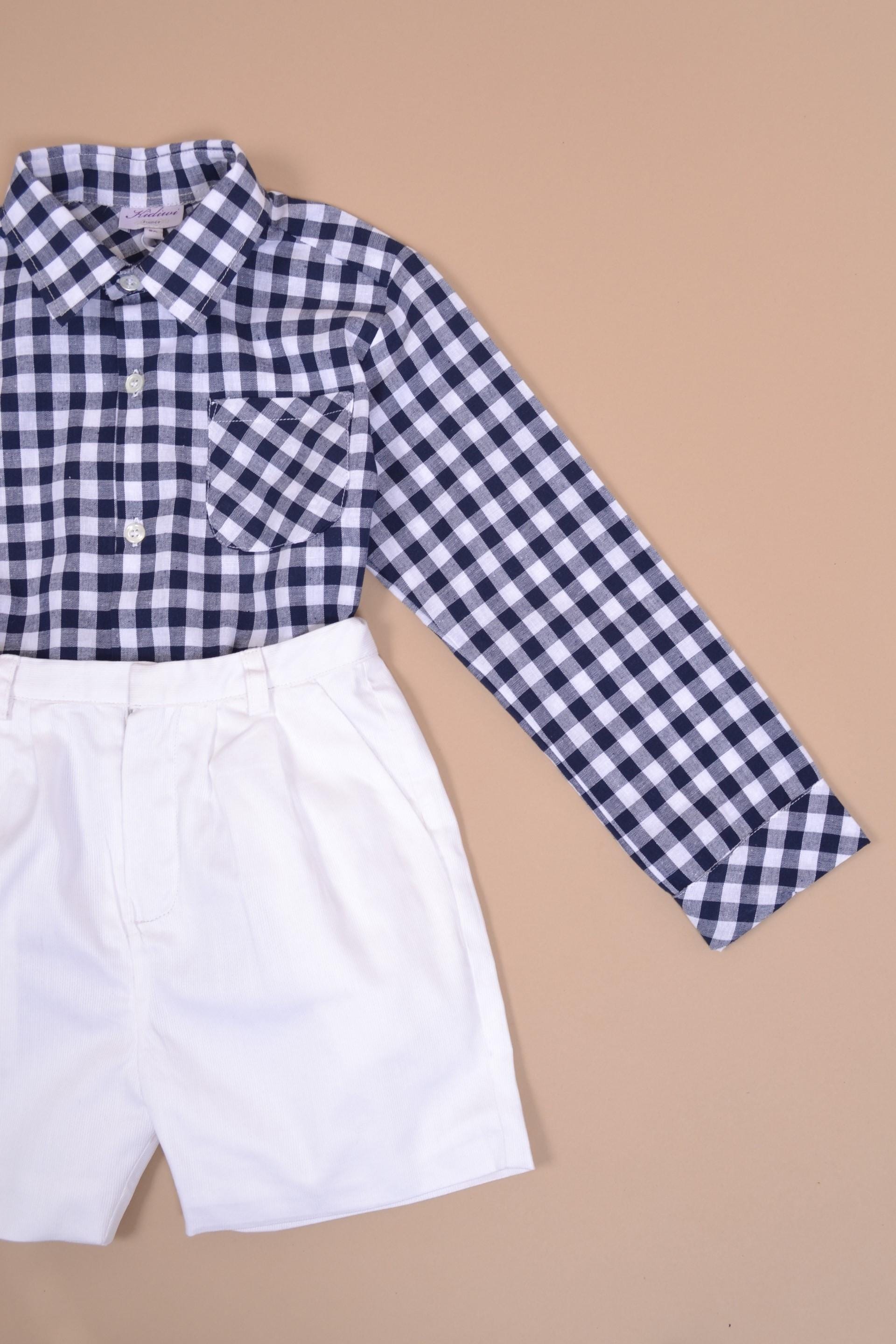 Achilée, chemise garçon manches longues, avec une poche plaquée, en vichy marine 10mm - boy's long-sleeved shirt, with a patch pocket, in navy gingham 10mm