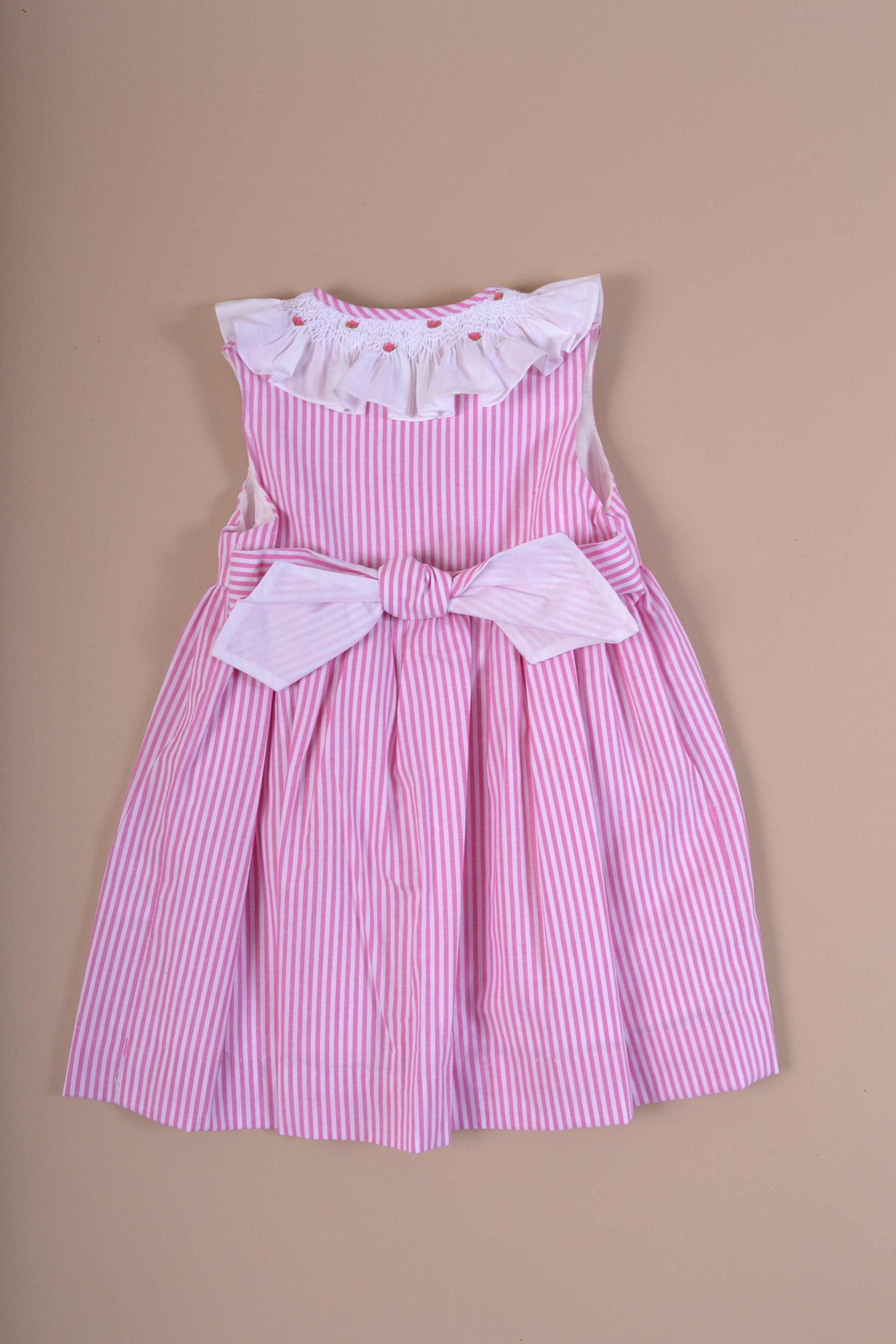 Robe rayée rose col smocké, double boutonnage